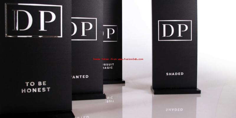 FusinaLab - Display in plexiglass for Diane Pernet